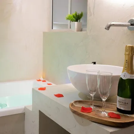 Appartement Loveroom Muse Old Town Jacuzzi Vieille